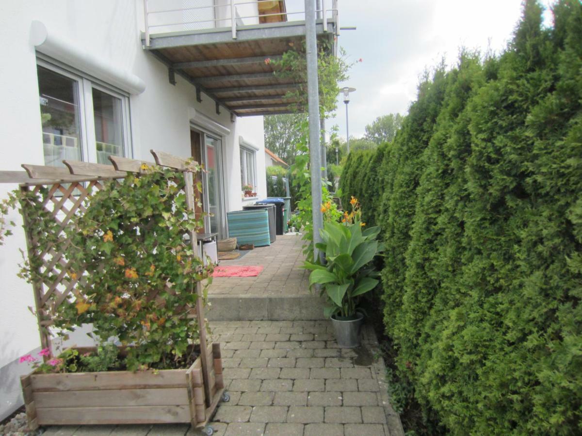 Christine Oparaugo - Privatzimmer Mit Bad Leutkirch im Allgau Exterior photo